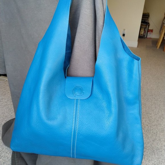 Italian soft genuie leather Hobo bag - Picture 6 of 9